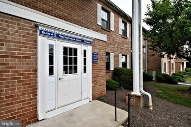 108 Woodstream Dr unit CONDO 108, Norristown, PA 19403 - photo 5