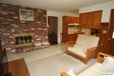 Family Room - Carpeted. Open to Kitchen, EZ Access