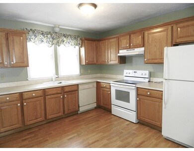 14 Lamplighter Ln unit 14, South Easton, MA 02375 - photo 4