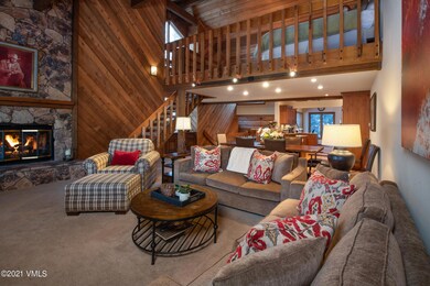 Living Area/Loft