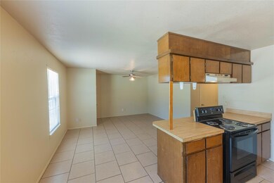 705 North St unit A, Weatherford, TX 76086 - photo 2