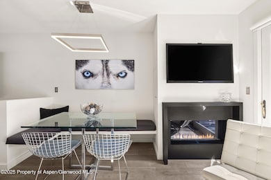 124 E Durant Ave #6