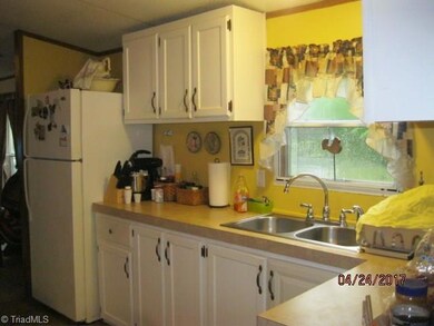 259 Emmanuel Church Rd, Asheboro, NC 27205 - photo 3