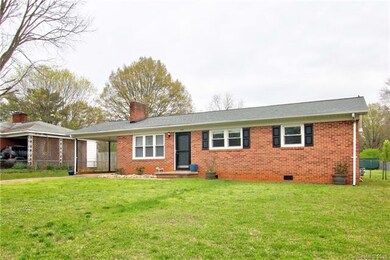 646 N Bost St, Statesville, NC 28677 - photo 7