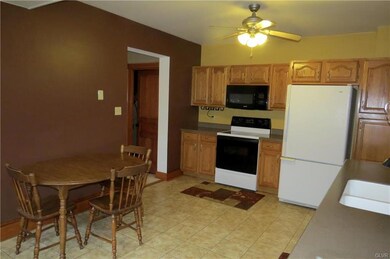 3204 S 2nd St unit 3206, Whitehall, PA 18052 - photo 7