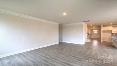 310 Fox Cove Rd, Hendersonville, NC 28792 - photo 7