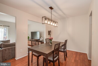 7712 Groveland Heights Ct, Springfield, VA 22153 - photo 4