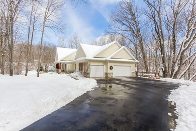 033-Rear_View-2417113-large[1]