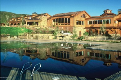 AGclubhouse_pool