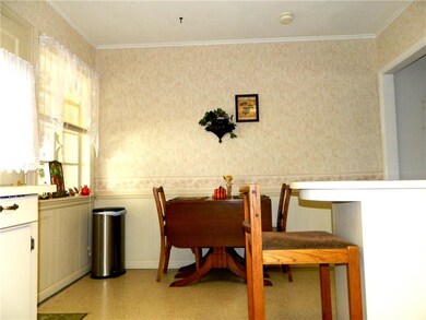 Kitchen/Dining