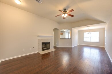 15826 Sarasam Creek Ct, Cypress, TX 77429 - photo 4