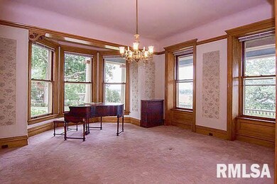 1206 E River Dr, Davenport, IA 52803 - photo 6