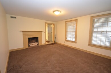 16 Boston Rd unit 1, Sutton, MA 01590 - photo 5