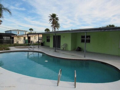 Pool and covered paio