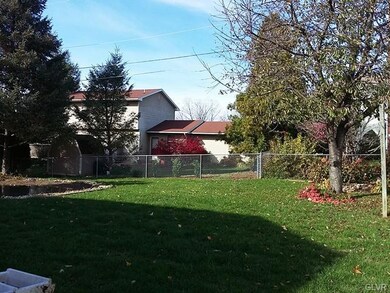 419 Dewberry Ave, Bethlehem, PA 18017 - photo 3