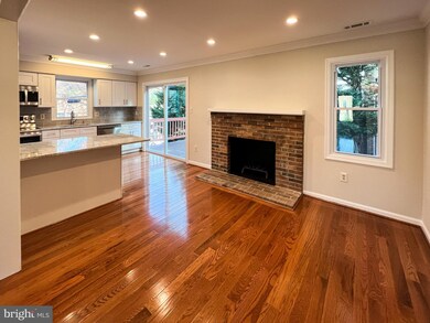 6071 Jefferson Hill Ct, Falls Church, VA 22041 - photo 4