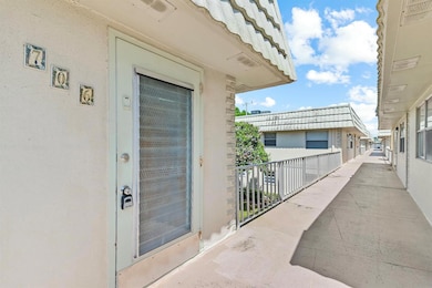 706 Saxony O unit 7060, Delray Beach, FL 33446 - photo 2