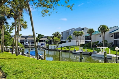 5683 Midnight Pass Rd unit 110, Sarasota, FL 34242 - photo 4