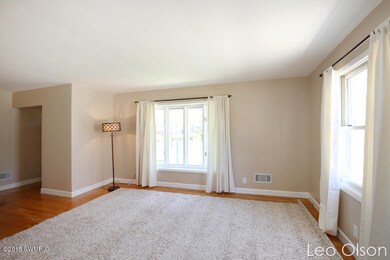 1414 Herrick Ave NE, Grand Rapids, MI 49505 - photo 3