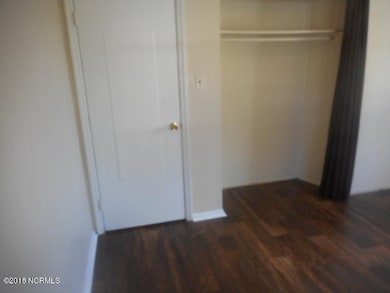 1228 Davis St, Jacksonville, NC 28540 - photo 5
