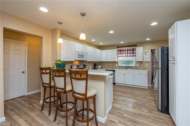 Kitchen breakfast bar with stools.
