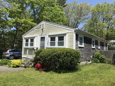115 Winemack St, Vineyard Haven, MA 02568 - photo 4