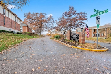 1026 Kehrs Mill Rd unit 4, Ballwin, MO 63011 - photo 7