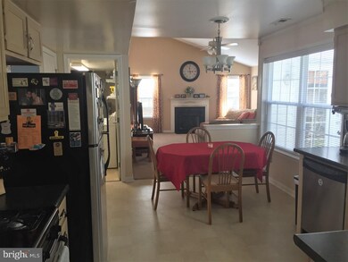 610 Ash St, Glassboro, NJ 08028 - photo 4