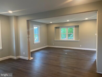 121 S 10th St, Quakertown, PA 18951 - photo 5