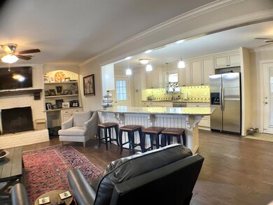 Living Room w/Furniture