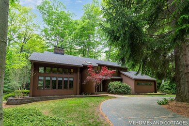 21-web-or-mls-1220-oakhampton-rd