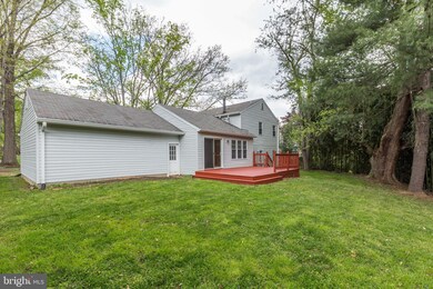 11025 Rutledge Dr, North Potomac, MD 20878 - photo 6