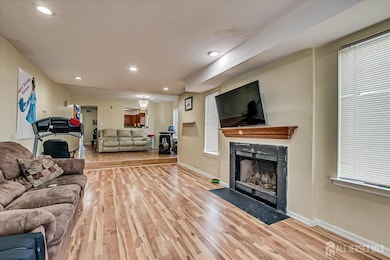 1702 Amanda Ct, Piscataway, NJ 08854 - photo 6