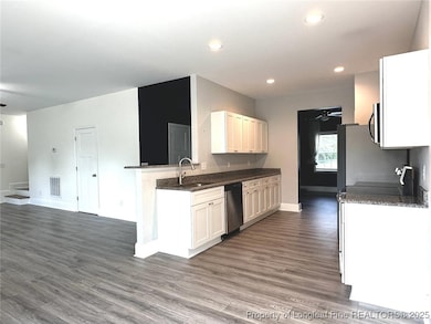 339 N Stephens St, Southern Pines, NC 28387 - photo 7