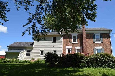 4658 Hwy 92, Rutland, WI 53521 - photo 3