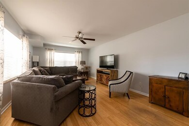 15_3151DBridgewater_87_LakeView_HiRes