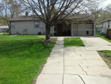 317 15th Ave NE, Jamestown, ND 58401 - photo 4