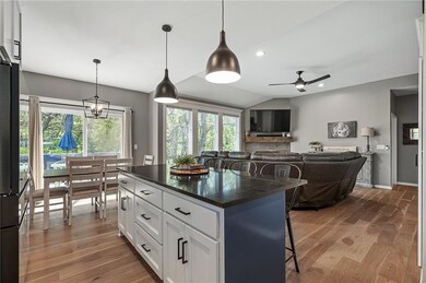 19935 W 221st St, Spring Hill, KS 66083 - photo 6