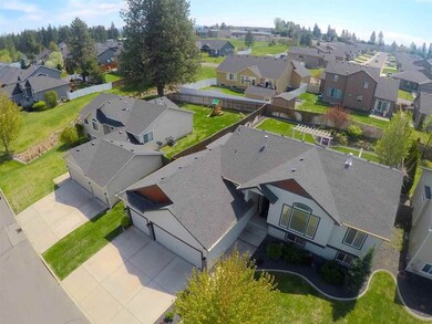 712 E Bonnie Lynn Ln, Colbert, WA 99005 - photo 2