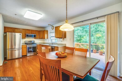 2706 Thornbrook Ct, Odenton, MD 21113 - photo 7