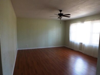 425 Dillon St, Crossville, TN 38555 - photo 6