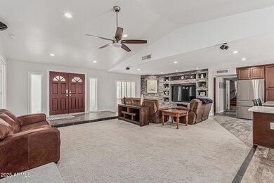 2254 E Becker Ln, Phoenix, AZ 85028 - photo 7