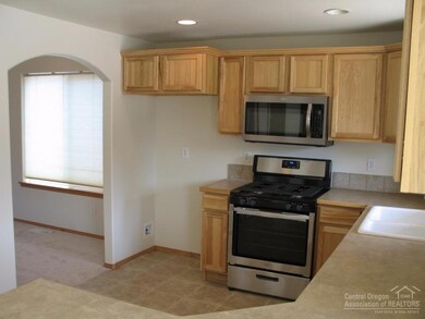 2034 NW Joshua Tree Ct, Redmond, OR 97756 - photo 7