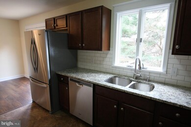 609 Picadilly Dr, Hagerstown, MD 21740 - photo 5