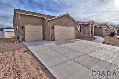 3 Car Garage