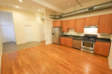 960 Broadway unit 9, Chelsea, MA 02150 - photo 3