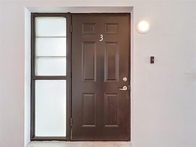 11705 3rd St E unit 3, Treasure Island, FL 33706 - photo 3