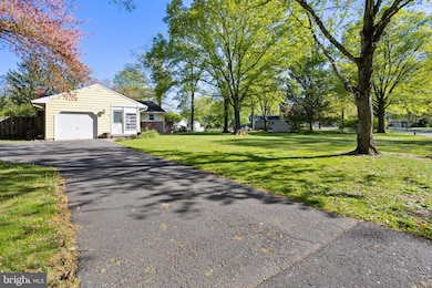 2 Shagbark Ln, East Windsor, NJ 08520 - photo 5