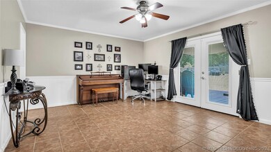 825 Pershing Dr W, Ardmore, OK 73401 - photo 7