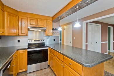 7 Cloud St, Enfield, CT 06082 - photo 7